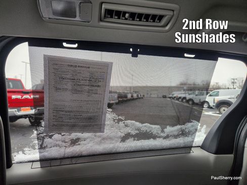 Used 2024 Toyota Sienna LE image 6