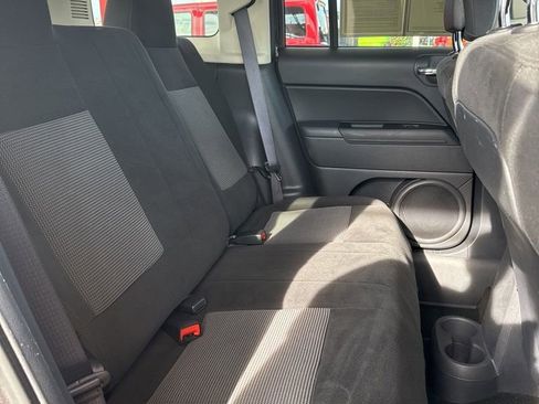 Used 2017 Jeep Patriot Latitude image 20