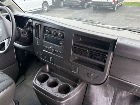 Used 2024 GMC Savana 2500 w/ Driver Convenience Package RWD image 24