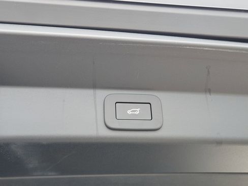 Used 2025 Land Rover Range Rover Sport Dynamic SE image 33