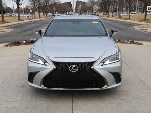 Used 2023 Lexus ES 350 F Sport image 3
