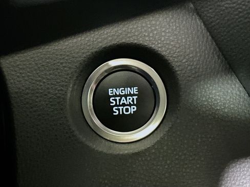 Used 2026 Toyota Corolla SE FWD image 20