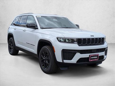 New 2026 Jeep Grand Cherokee Altitude AWD/4WD image 6