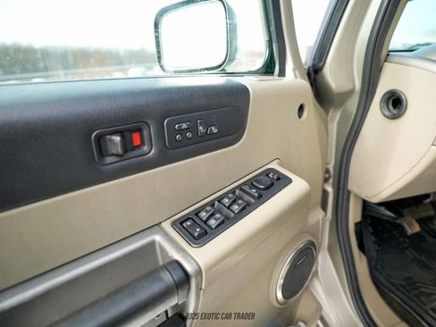 Used 2003 HUMMER H2 w/ Preferred Equipment Group image 44
