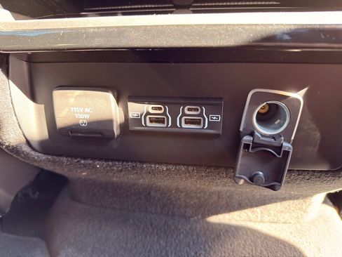 Used 2023 Jeep Wagoneer Series III w/ Preferred Equipment Group image 47