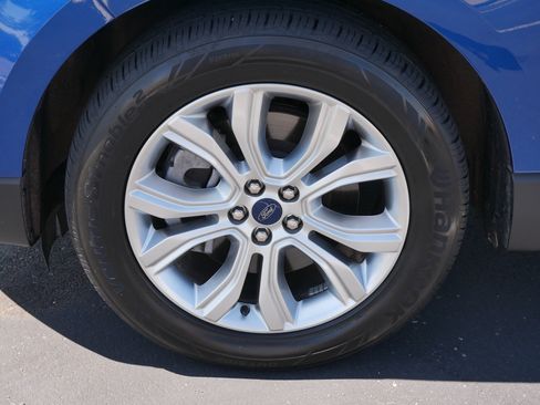 Used 2021 Ford Edge Titanium w/ Class II Trailer Tow Package AWD/4WD image 15