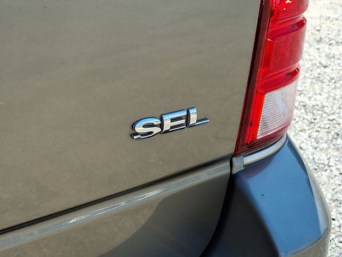 Used 2004 Ford Freestar SEL image 30