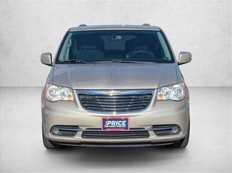 Used 2014 Chrysler Town & Country Touring video 2
