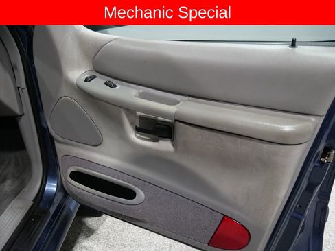 Used 1999 Ford Explorer XLT image 27