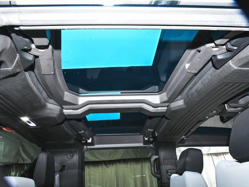 Used 2024 GMC Hummer EV 3X image 51