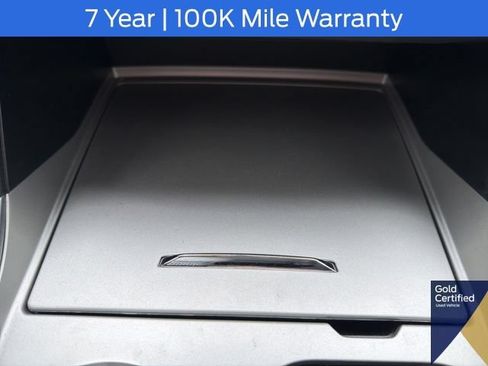 Used 2023 Ford Explorer XLT w/ Equipment Group 202A AWD/4WD image 39