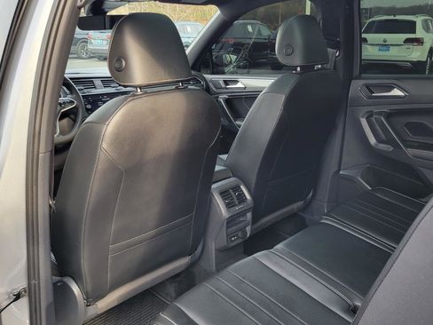 Certified 2024 Volkswagen Tiguan SE R-Line image 32