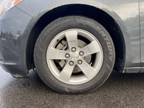 Used 2014 Chevrolet Malibu LT image 9