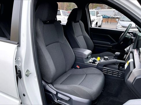 Certified 2025 Toyota 4Runner SR5 image 8