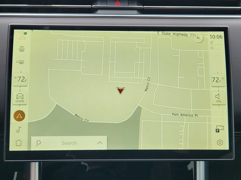 New 2026 Land Rover Range Rover Long Wheelbase SE image 16