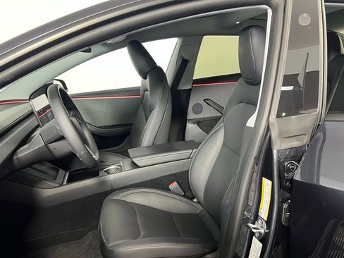 Used 2025 Tesla Model 3 Long Range image 18