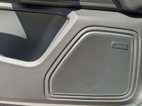 New 2026 Porsche Macan AWD/4WD image 14