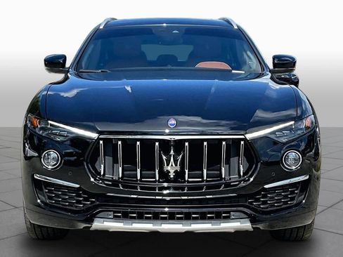 Used 2021 Maserati Levante GranLusso image 4