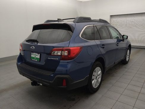 Used 2019 Subaru Outback 2.5i Premium image 9