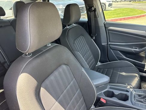 Used 2024 Volkswagen Jetta Sport FWD image 25