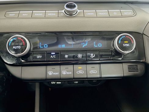 Used 2024 Hyundai Elantra SEL FWD image 16