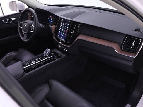 Certified 2023 Volvo XC60 B5 Ultimate w/ Protection Package Premier FWD image 23