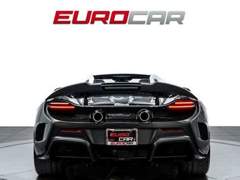 Used 2016 McLaren 675LT Spider RWD image 5