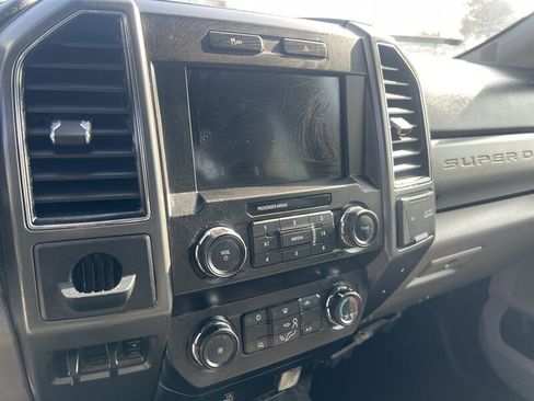 Used 2020 Ford F350 XLT w/ XLT Value Package image 17