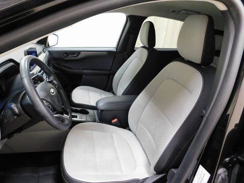 Used 2023 Ford Escape Active image 4