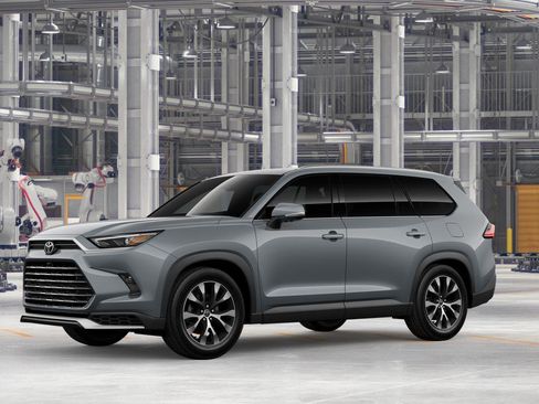 New 2026 Toyota Grand Highlander AWD Hybrid image 2
