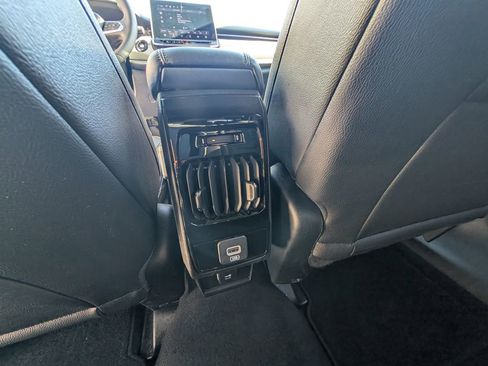 Used 2024 Jeep Compass Limited image 35