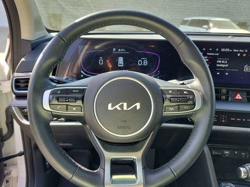 Certified 2025 Kia Sportage EX FWD image 14
