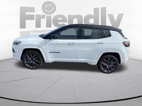 Used 2025 Jeep Compass Limited w/ Driver Assist Group I AWD/4WD image 2