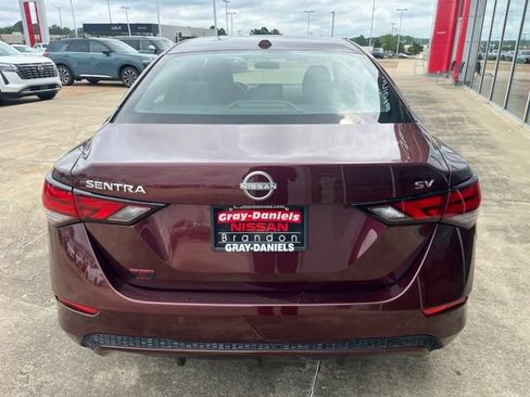 Used 2024 Nissan Sentra SV FWD image 3