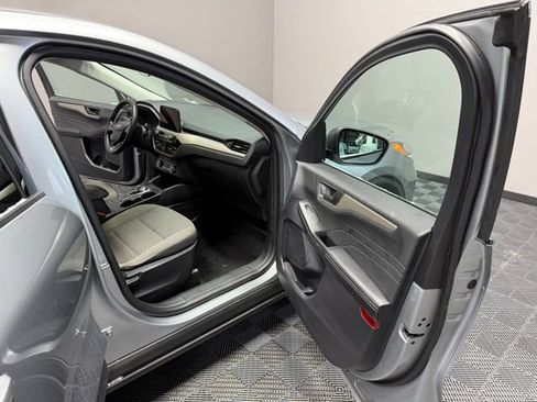 Used 2022 Ford Escape SE w/ Convenience Package image 18