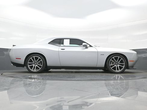 Used 2023 Dodge Challenger R/T RWD image 33