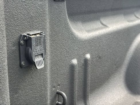 Used 2018 Chevrolet Silverado 3500 High Country AWD/4WD image 8