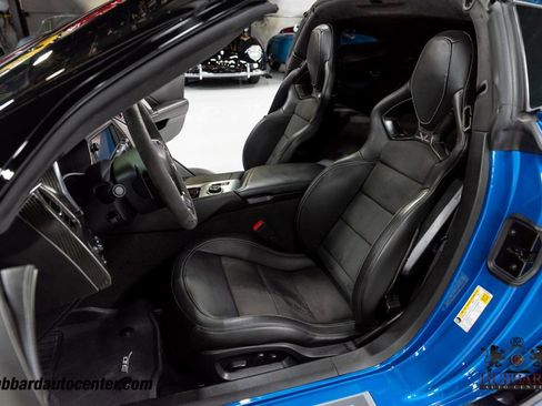 Used 2016 Chevrolet Corvette Z06 w/ 3LZ Preferred Equipment Group image 21