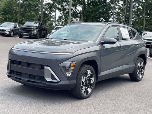Used 2025 Hyundai Kona SEL AWD/4WD image 28