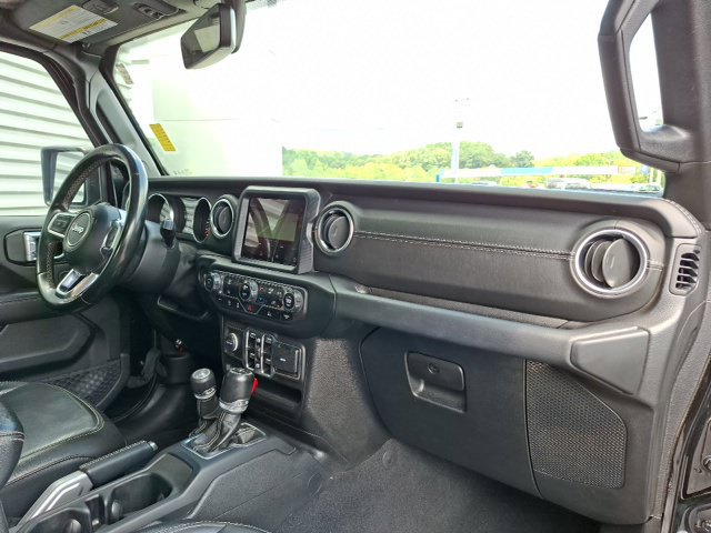 Used 2020 Jeep Gladiator Overland w/ Popular Equipment Package AWD/4WD image 32