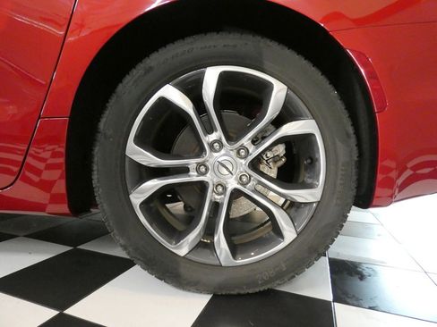 Used 2024 Chrysler Pacifica Pinnacle FWD image 7