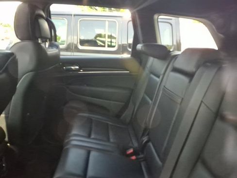 Used 2019 Jeep Grand Cherokee High Altitude AWD/4WD image 9