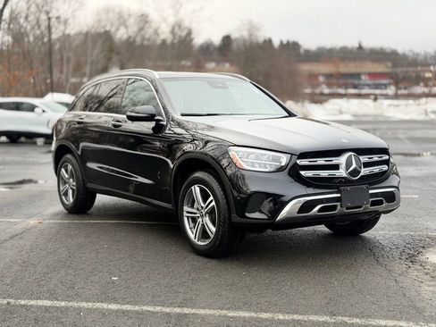 Used 2022 Mercedes-Benz GLC 300 4MATIC image 10