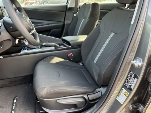 New 2026 Hyundai Elantra SE FWD image 20