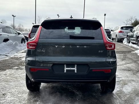 New 2026 Volvo XC40 B5 Core w/ Protection Package Premier AWD/4WD image 4