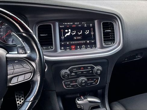 Used 2020 Dodge Charger Scat Pack image 9