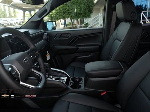 New 2025 Chevrolet Colorado Trail Boss w/ Midnight Edition image 14