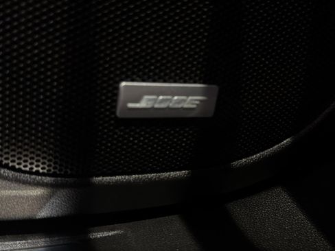 Used 2022 GMC Acadia Denali image 38