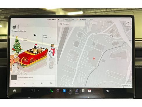 Used 2026 Tesla Model Y 2WD image 29