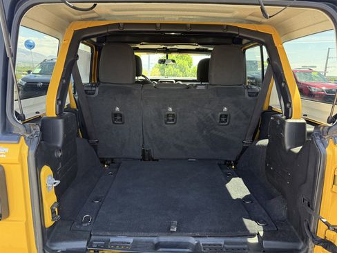 Used 2020 Jeep Wrangler Unlimited Sport S AWD/4WD image 25